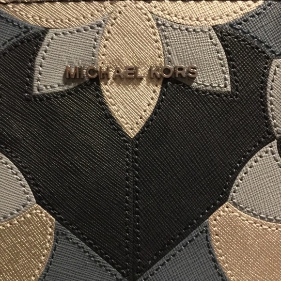 Michael Kors Sandrine Lg Navy Leather Tote & Wristlet NWT - Picture 5 of 8